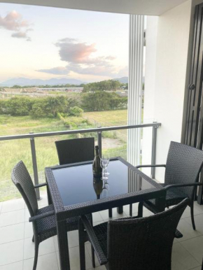 Cozy Cool Getaway Townsville
